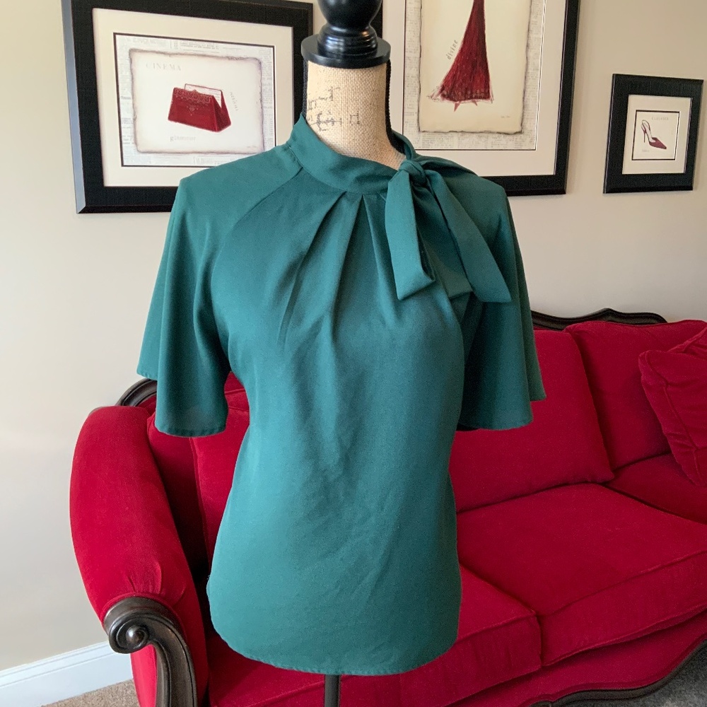 Classy Necktie Blouse!